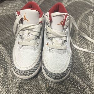 Youth like new Jordan Retros